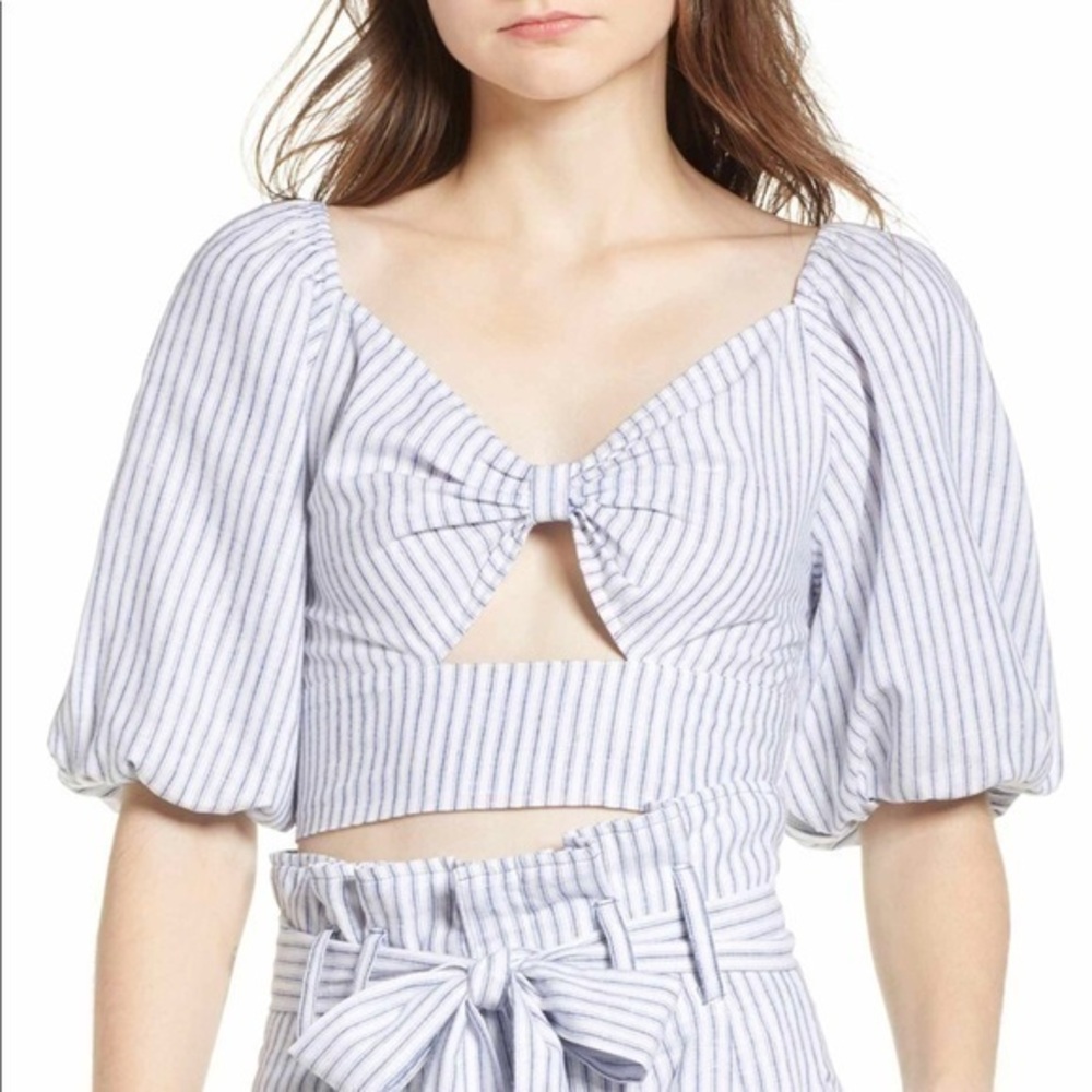 STRIPE TIE FRONT CROP TOP